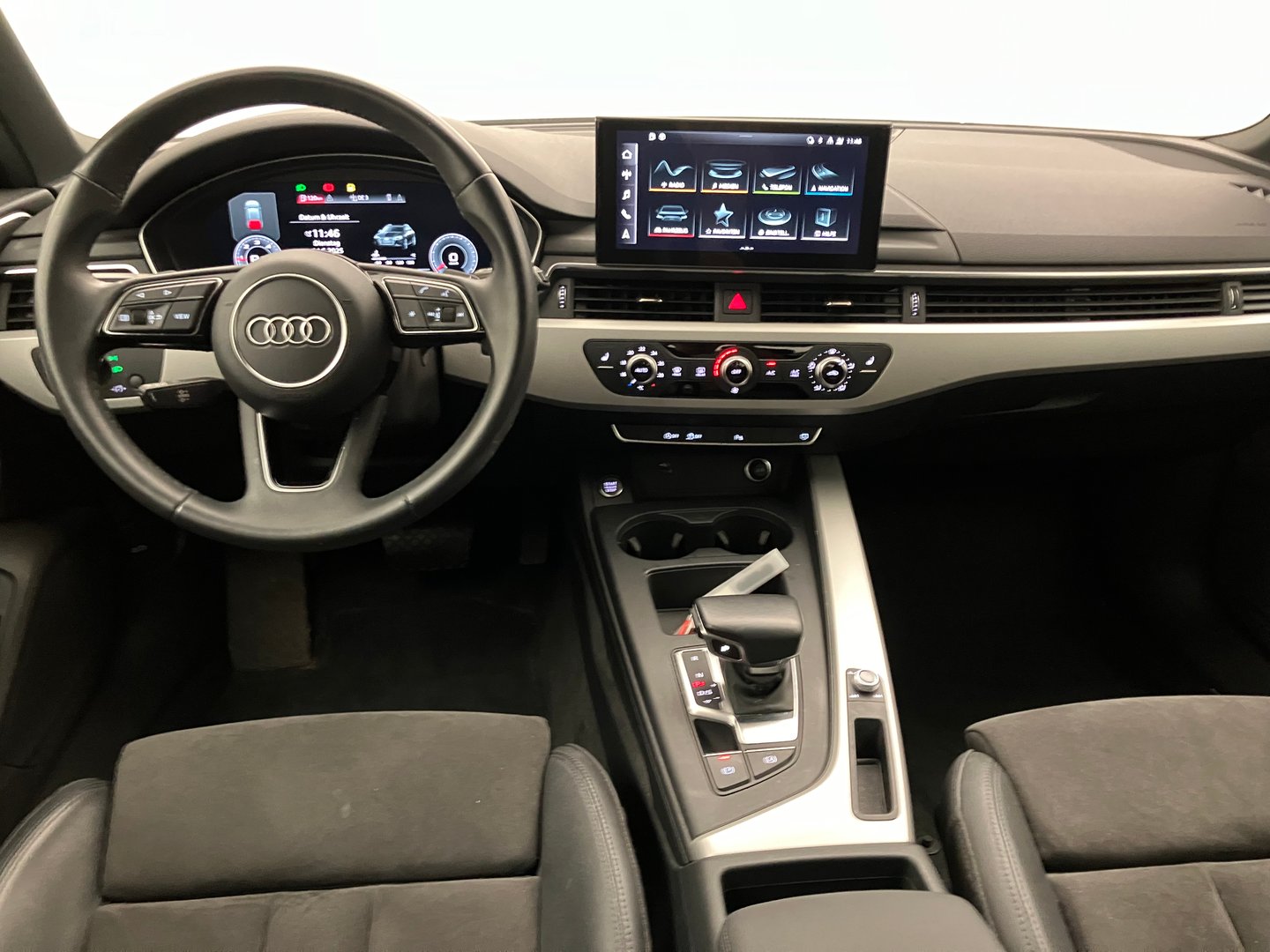 Audi A4 Avant 30 TDI advanced | Bild 12 von 29