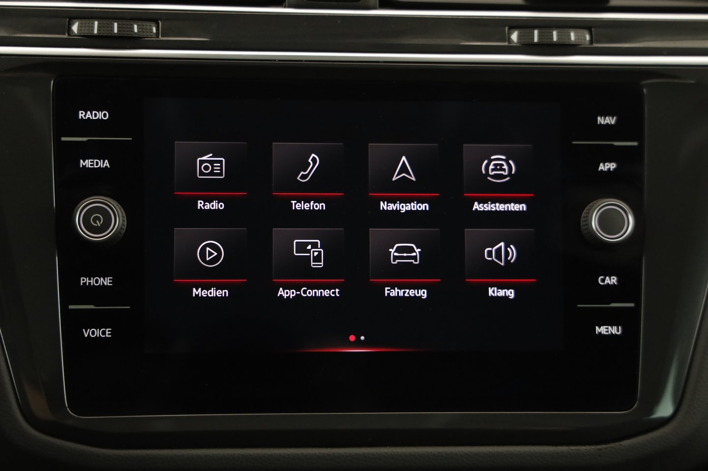 VW Tiguan Elegance TDI SCR 4MOTION DSG | Bild 9 von 24