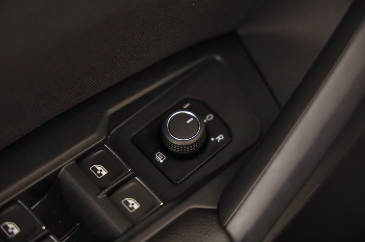 VW Tiguan Elegance TDI SCR 4MOTION DSG | Bild 17 von 24