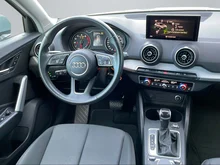 Audi Q2 35 TFSI advanced in 1X Pfeilgrau Perleffekt