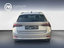 Škoda Octavia Combi 4x4 Ambition TDI DSG in Brillant-Silber Metallic