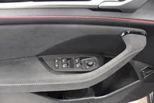 Škoda Kodiaq Sportline iV TSI DSG in Graphit-Grau Metallic
