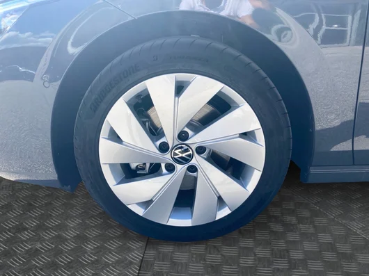 Bild eines Golf Variant Business TDI DSG