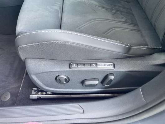 Bild eines Golf Variant Business TDI DSG