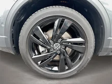 VW T-Roc R-Line TDI 4MOTION DSG in Indium Grau Met. Dach Black Uni
