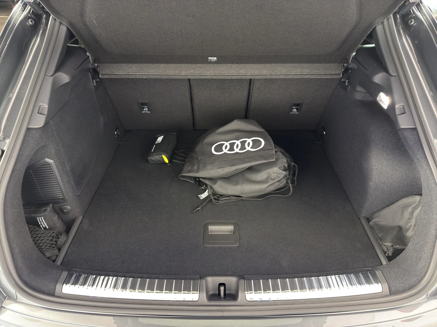 Bild eines Audi Q3 e-hybrid 200 kW