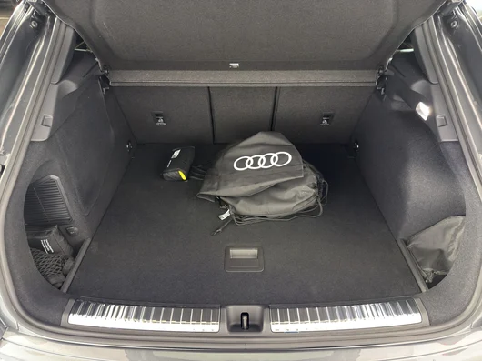 Bild eines Audi Q3 e-hybrid 200 kW
