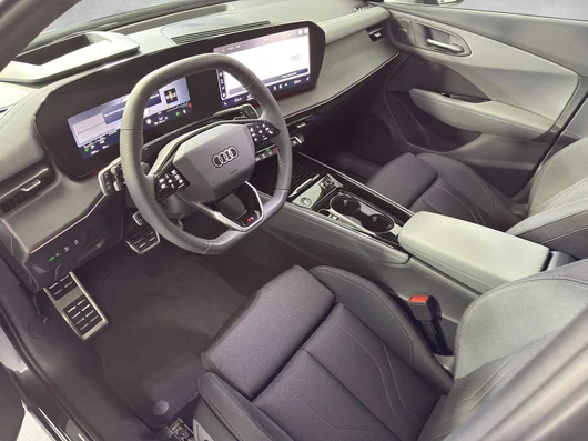 Bild eines Audi Q3 e-hybrid 200 kW
