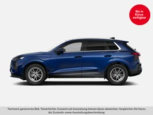 Audi Q3 TFSI 110 kW  intense in Navarrablau Metallic