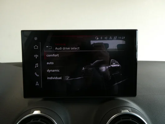 Bild eines Audi Q2 30 TFSI admired