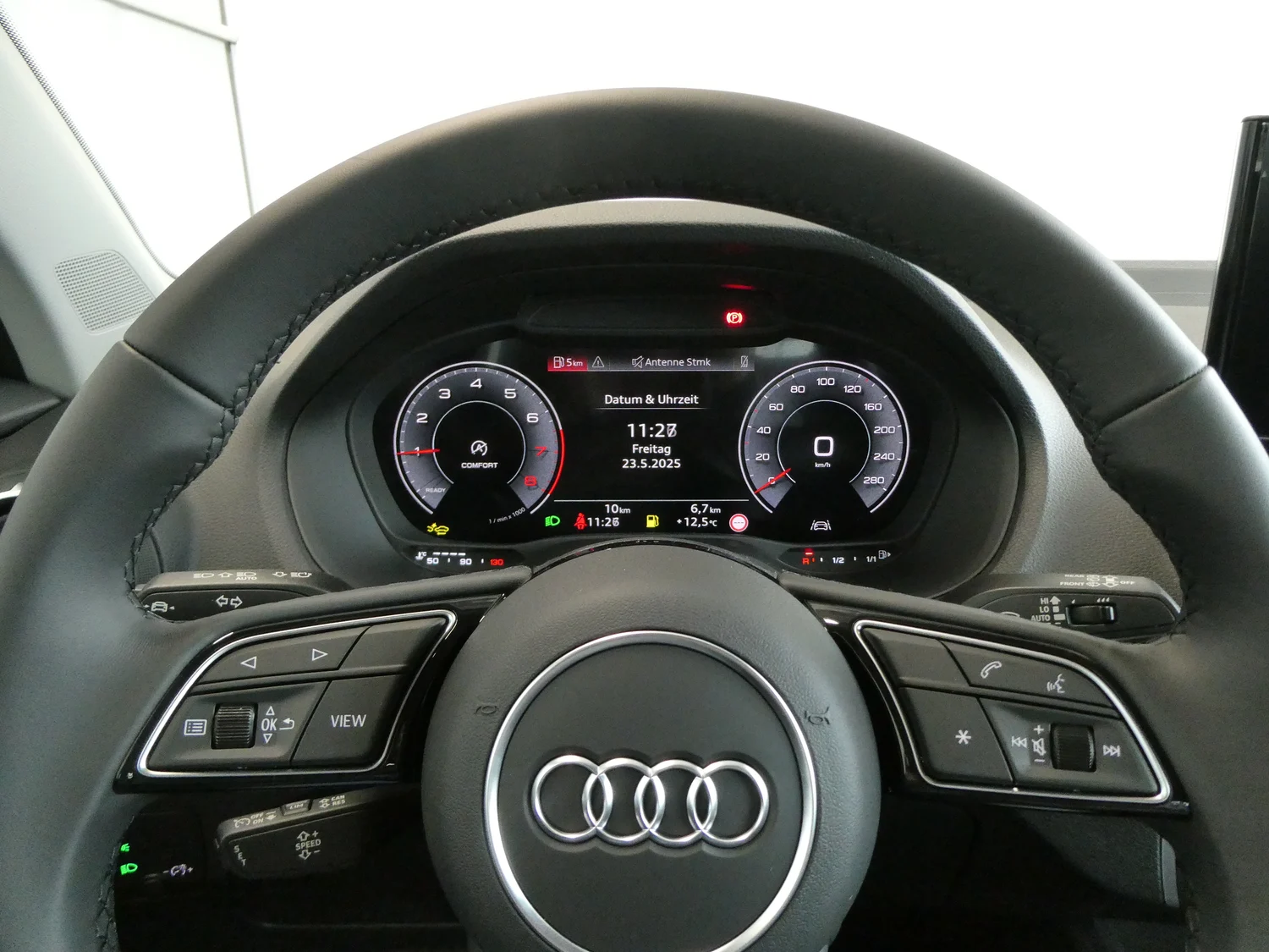 Bild eines Audi Q2 30 TFSI admired