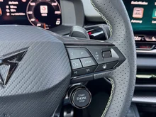 CUPRA Terramar TRIBE e-HYBRID 204 PS DSG in Mangan-Grün Matt