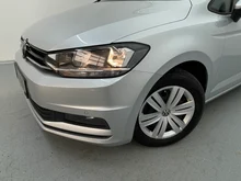 VW Touran TDI DSG in 8E Reflexsilber Metallic