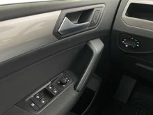 VW Touran TDI DSG in 8E Reflexsilber Metallic