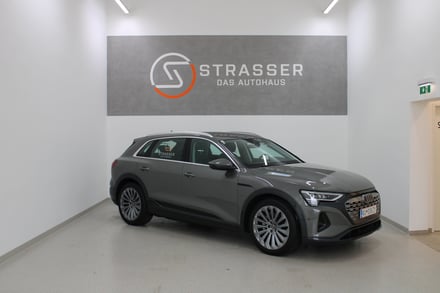 Audi Q8 55 e-tron quattro business