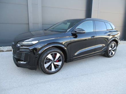 Audi Q6 e-tron quattro