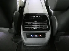 VW ID.4 Pro 210 kW Business in Mondsteingrau Dach schwarz