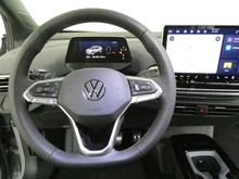 VW ID.4 Pro 210 kW Business in Mondsteingrau Dach schwarz