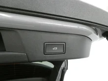 VW ID.4 Pro 210 kW Business in Mondsteingrau Dach schwarz
