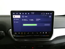 VW ID.4 Pro 210 kW Business in Mondsteingrau Dach schwarz