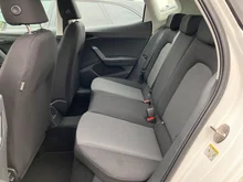 SEAT Arona Reference Edition 1.0 TSI in Candy-Weiß
