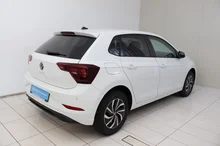 VW Polo Life TSI DSG in Pure White