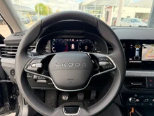 Škoda Kamiq Selection TSI in Black-Magic Perleffekt