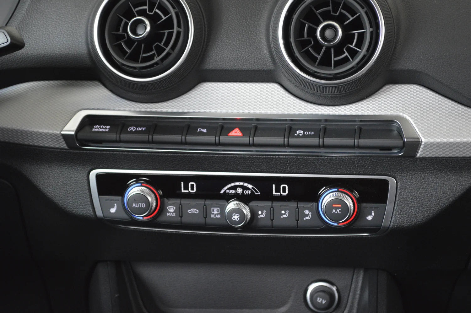 Bild eines Q2 30 TFSI admired
