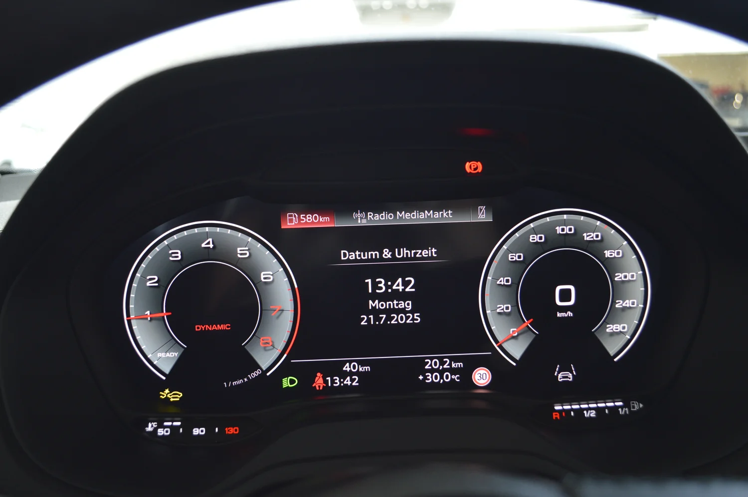 Bild eines Q2 30 TFSI admired
