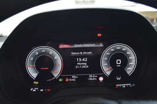 Bild eines Q2 30 TFSI admired