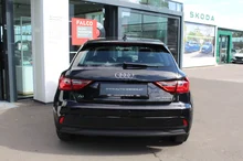 Thumbnail-Foto von Fahrzeug