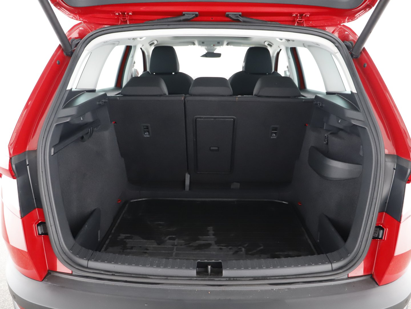 Škoda KAROQ 4x4 Ambition SC TDI DSG | Bild 18 von 22