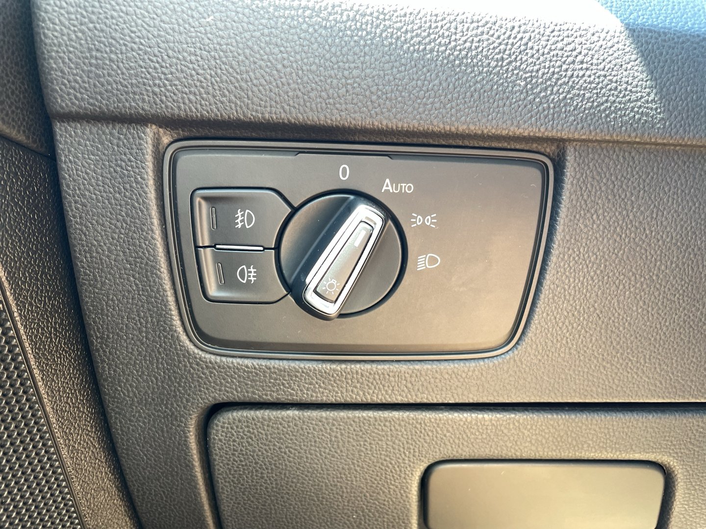 VW Passat Variant Elegance TDI DSG | Bild 11 von 26