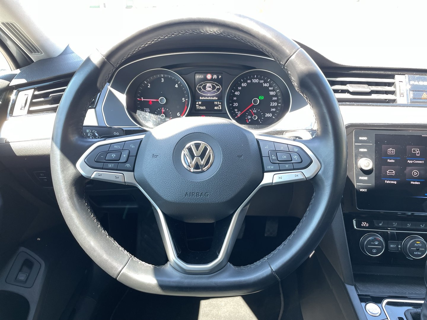 VW Passat Variant Elegance TDI DSG | Bild 21 von 26