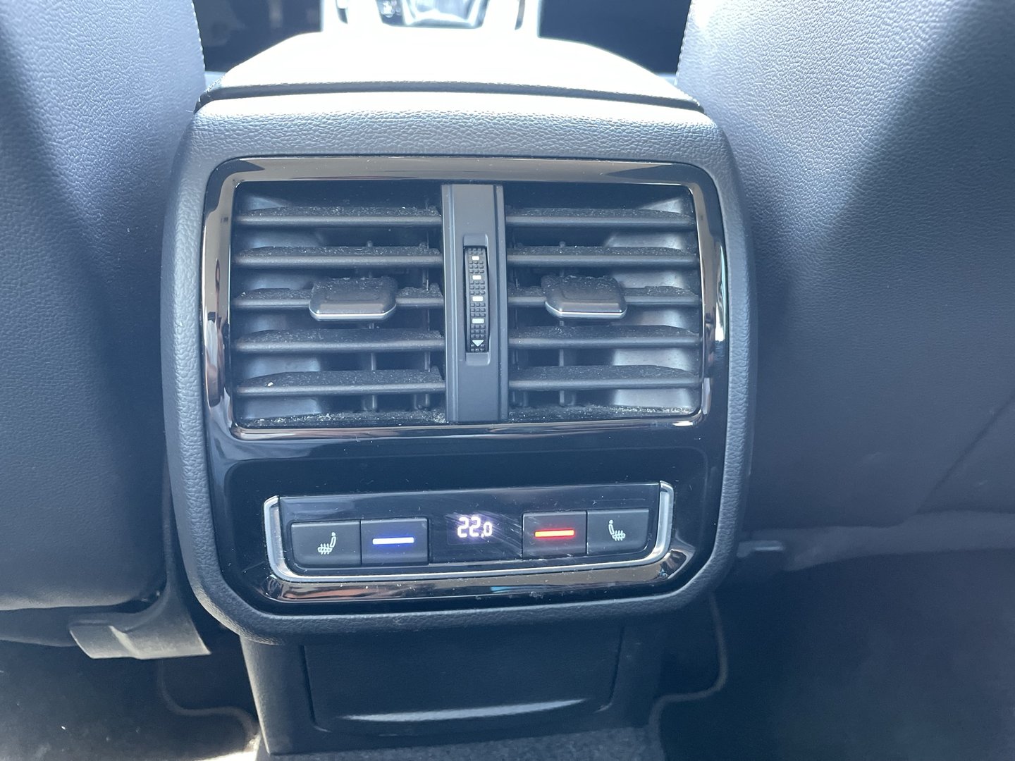 VW Passat Variant Elegance TDI DSG | Bild 20 von 26