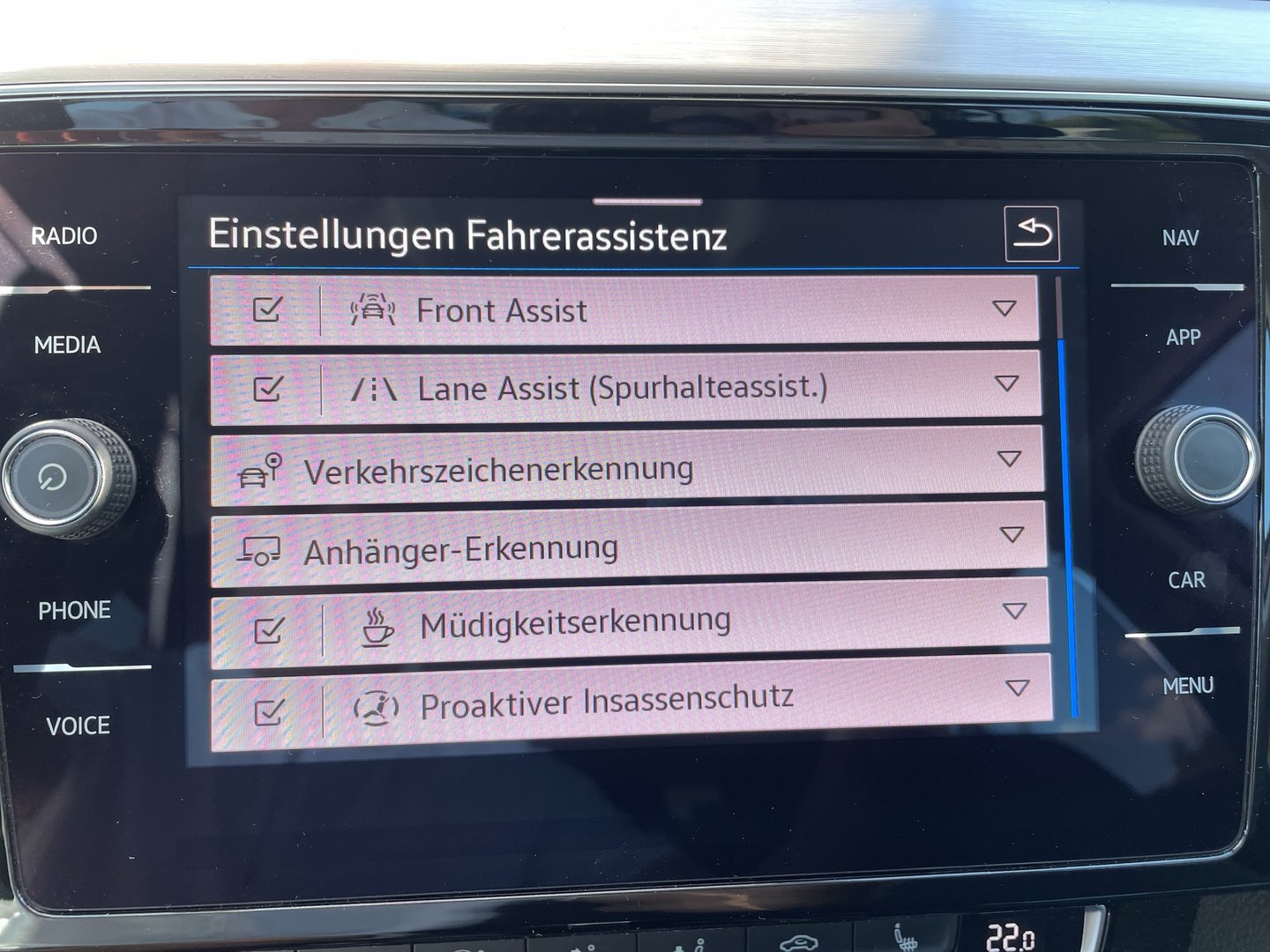 VW Passat Variant Elegance TDI DSG | Bild 15 von 26