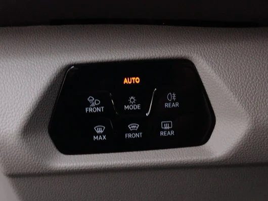 Bild eines VW Multivan Business ÜH TDI