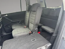 VW Touran Friends TSI DSG in Delfingrau Metallic