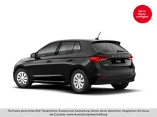 Škoda Fabia Essence in Black-Magic Perleffekt