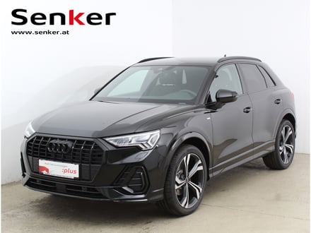 Audi Q3 35 TFSI admired