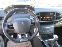 Peugeot 308 1,2 PureTech GT Line S&S in Schwarz