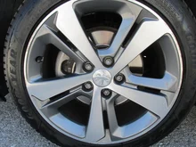 Peugeot 308 1,2 PureTech GT Line S&S in Schwarz