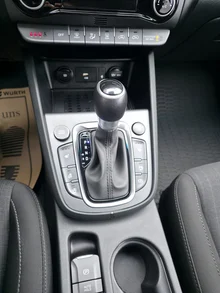Hyundai Kona Feel Good 4WD in grün
