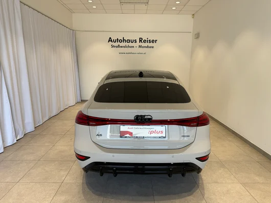 Bild eines Audi A6 Sportback e-tron quattro business