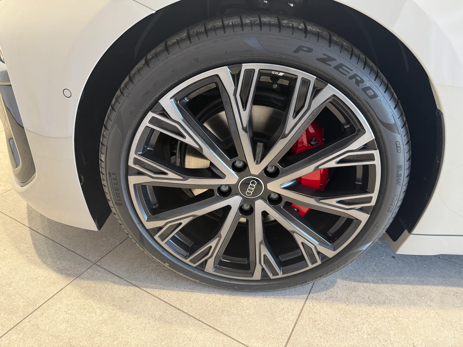 Bild eines Audi A6 Sportback e-tron quattro business