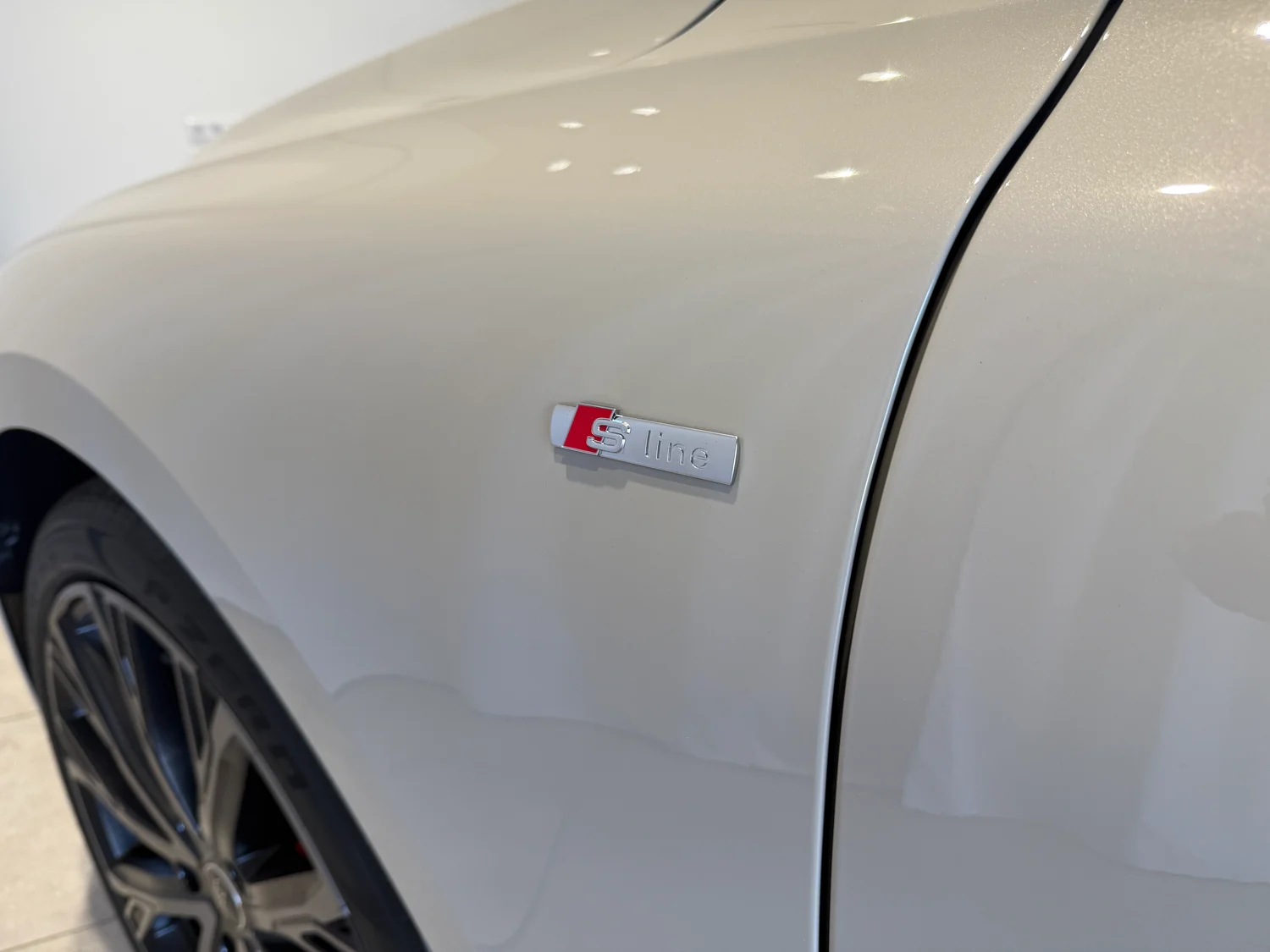 Bild eines Audi A6 Sportback e-tron quattro business