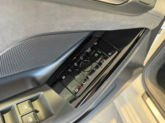 Bild eines Audi A6 Sportback e-tron quattro business