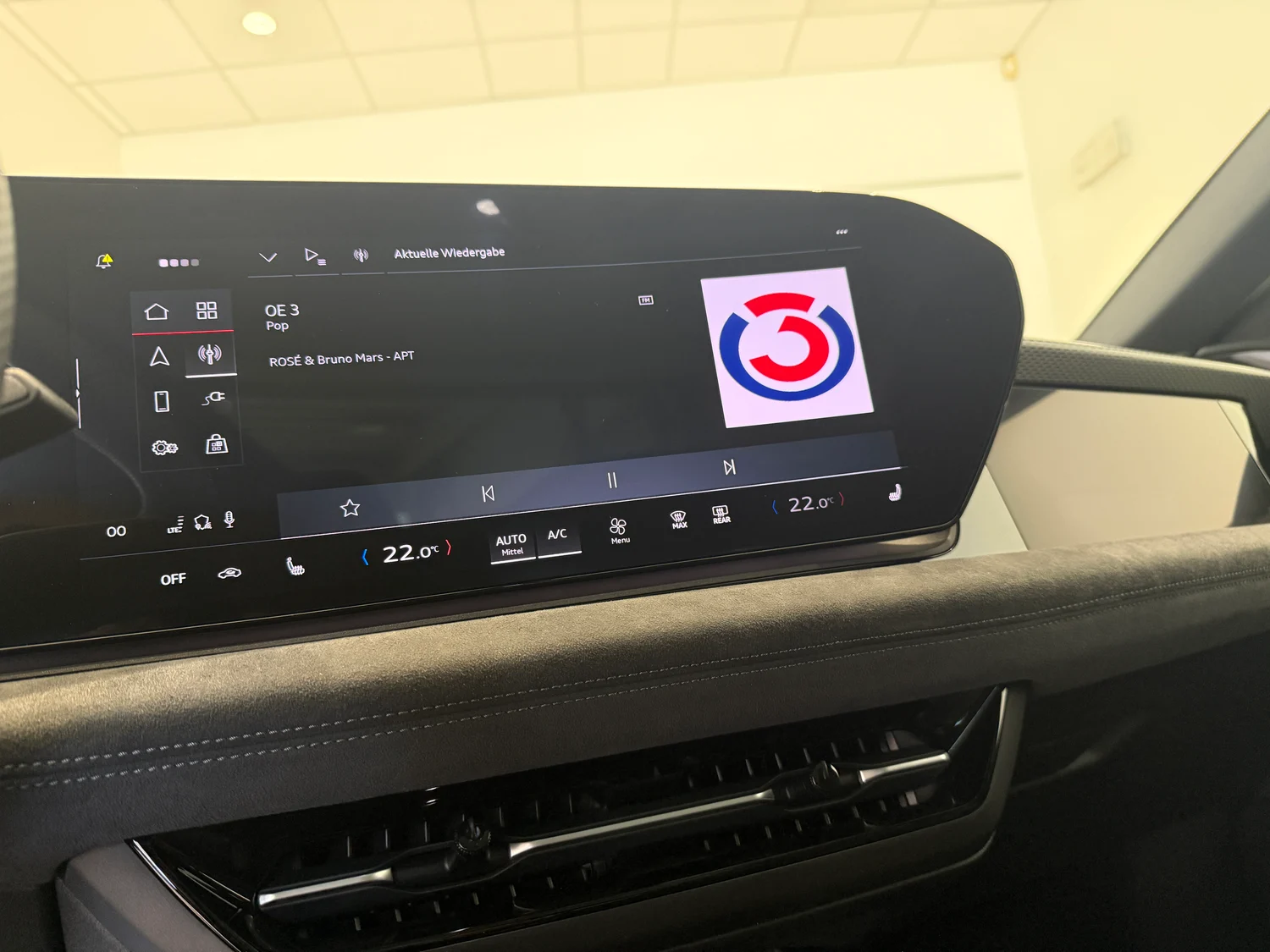 Bild eines Audi A6 Sportback e-tron quattro business