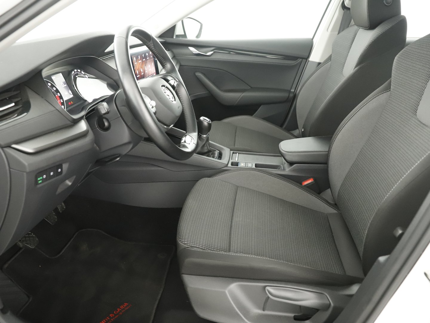 Škoda OCTAVIA Combi Ambition TDI | Bild 8 von 22