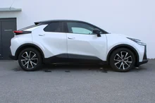Toyota C-HR 1,8 Hybrid E-CVT Active Drive in Platinum Pearlwhite